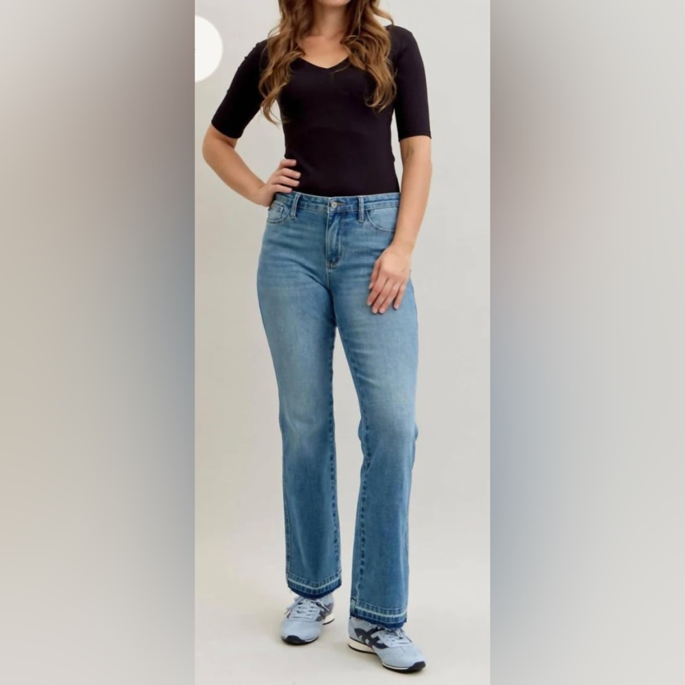 Judy Blue Slim Bootcut Jeans